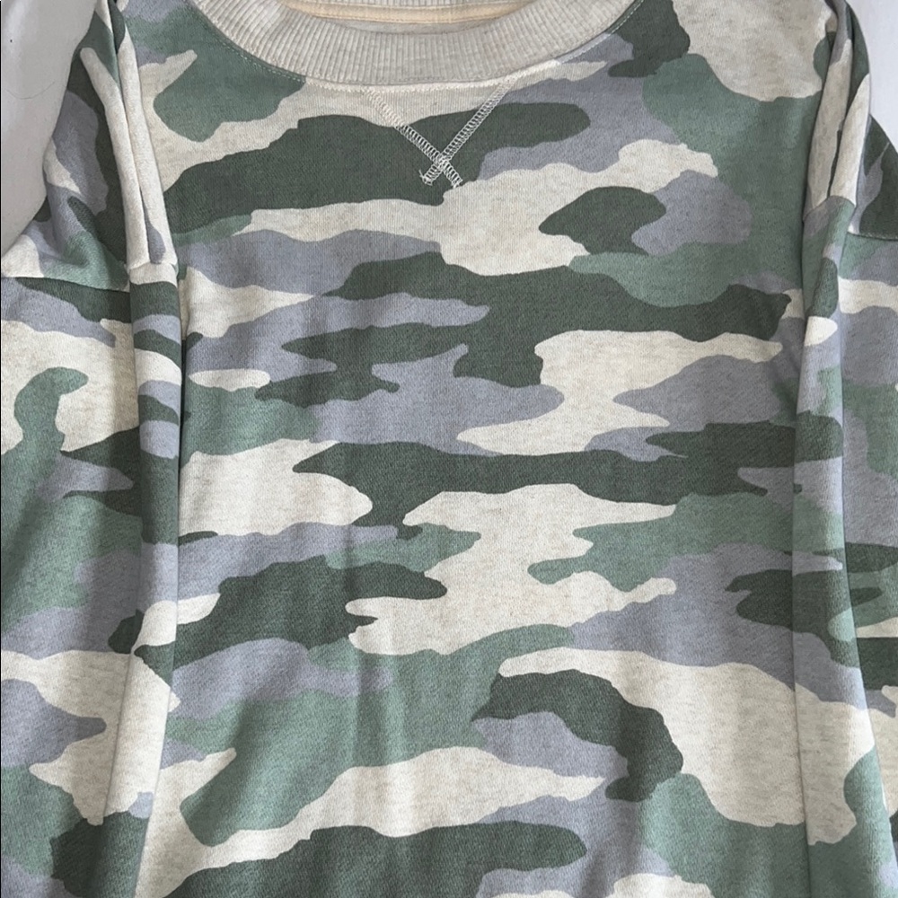 Camo Print Sweatshirt